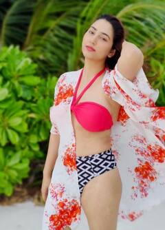 Disha Parmar Slips Into A Bikini As She Enjoys Honeymoon With Hubby Rahul Vaidya In Maldives- See Pics