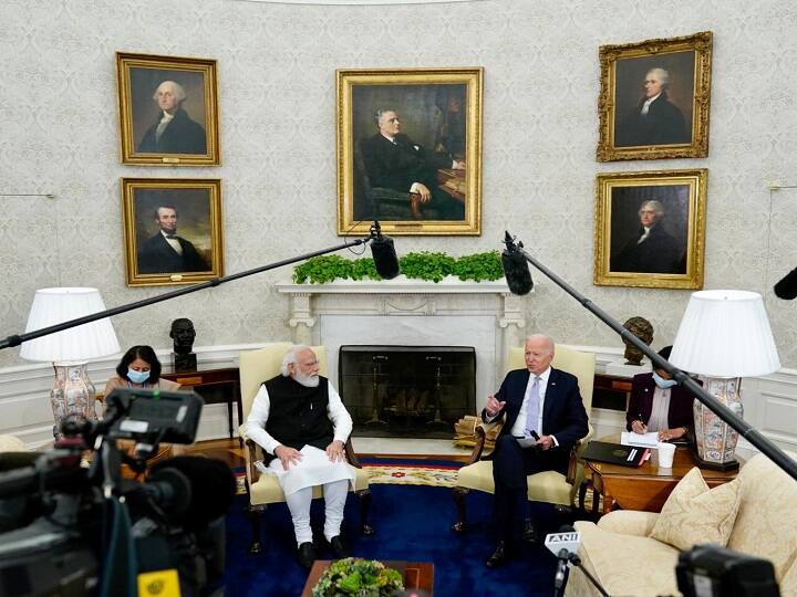 अमेरिका के राष्ट्रपति जो बाइडेन ने कहा कि पीएम मोदी और मैं इस बारे में बातचीत करने जा रहे हैं कि हम कोविड-19 से निपटने और हिंद-प्रशांत क्षेत्र में स्थिरता सुनिश्चित करने के लिए क्या कर सकते हैं.