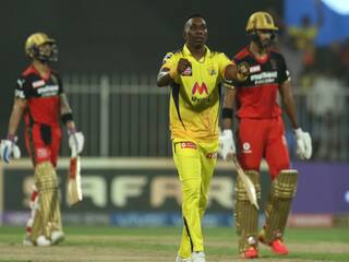 RCB vs CSK: चेन्नई सुपर किंग्स ने बैंगलोर को 6 विकेट से हराया, ड्वेन ब्रावो ने चटकाये 3 विकेट