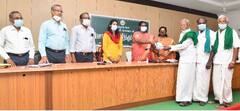 காவிரி, தென் பெண்ணை ஆற்று பாசன திட்டங்களை நிறைவேற்றி தருக - தருமபுரி விவசாயிகள் கோரிக்கை