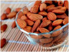 Health and Fitness Tips: रात में इन चीजों का सेवन करने से वजन रहता है कंट्रोल,  जानें