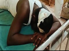 தந்தை முன் வாக்குவாதம்...! மகன் முன் மண்டை உடைப்பு - காங்கிரஸ் கட்சியில் தொடரும் கோஷ்டி மோதல்...!