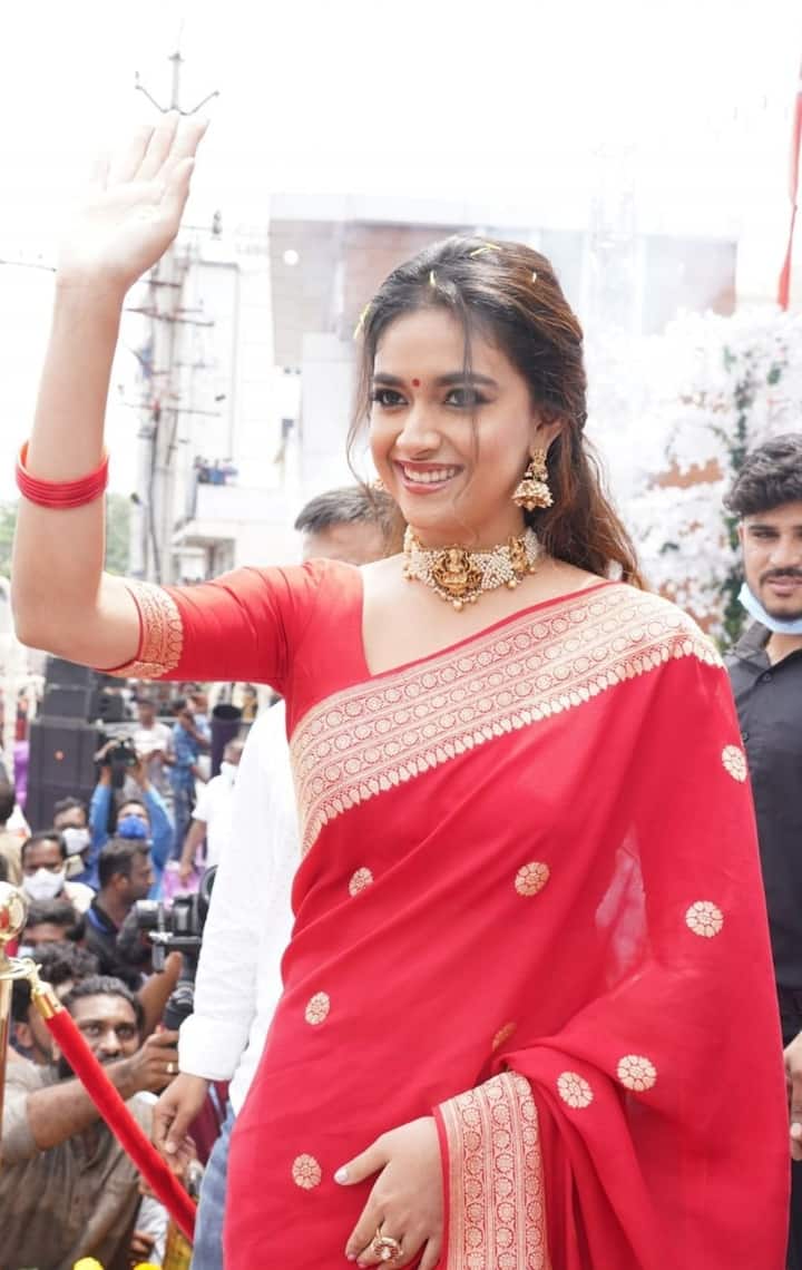 கொடியே வெத்திலை கொடியே சுண்ணாம்பு நான் தரலாமா