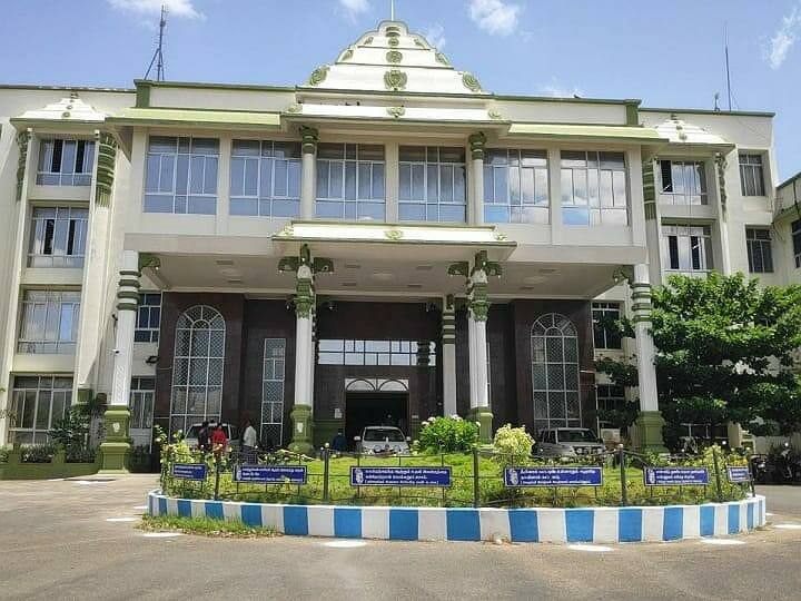 லோன் கொடுக்க மாட்டீங்களோ? அதிரடி காட்டிய கரூர் ஆட்சியர்.. ஆடிப்போன வங்கிகள்!