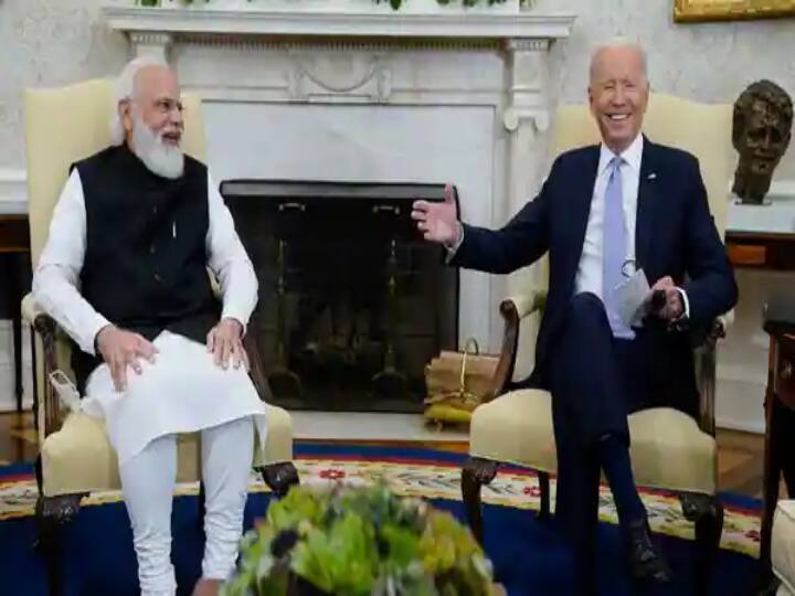 Joe Biden has a Mumbai connection. PM Modi shows 'documents' to prove family ties மும்பையுடன் குடும்ப தொடர்புடையவர் பைடன்... ஆவணங்களை அமெரிக்காவுக்கே கொண்டுபோன மோடி!