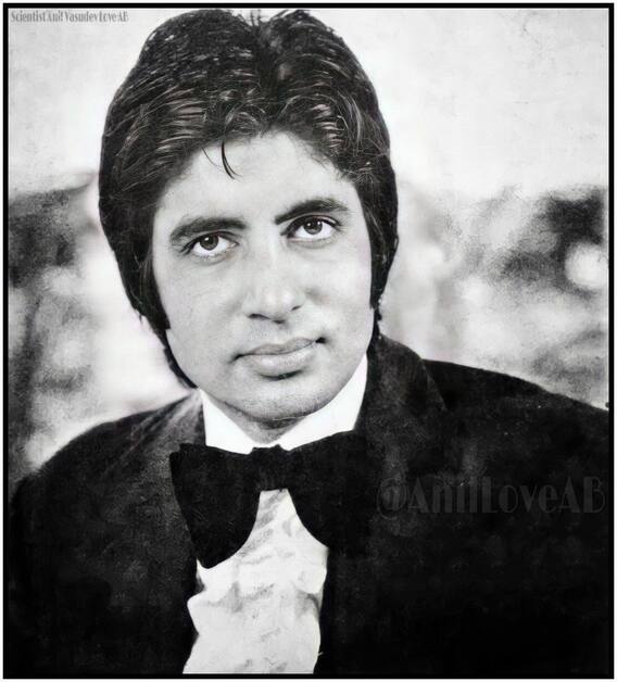 Amitabh Bachchan Photos: అమితాబ్ బచ్చన్.. ఈ ఫోటోలు చూసి ఎవరైనా అవ్వాల్సిందే నీకు ఫ్యాన్.