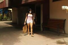 Malaika Arora ची स्टाइल करत योगा सेंटरला पोहोचली Janhvi Kapoor, ती कशी दिसत होती ते बघायला येथे क्लिक करा