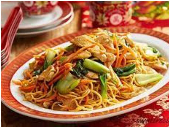 Health Care Tips Eating Chowmein can Harm your Health And  Disadvantages of Eating Chowmein Health Care Tips: Chowmein खाने से हो सकते हैं आपकी सेहत को ये नुकसान