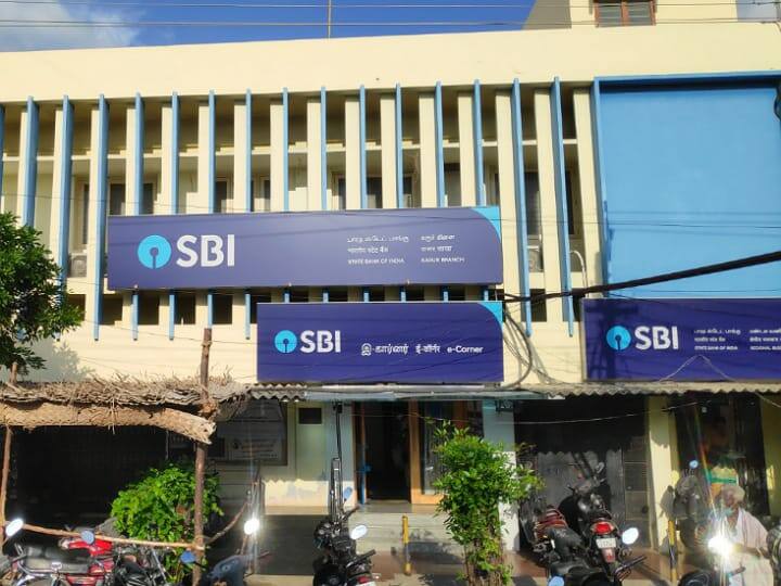 லோன் கொடுக்க மாட்டீங்களோ? அதிரடி காட்டிய கரூர் ஆட்சியர்.. ஆடிப்போன வங்கிகள்!