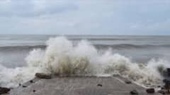 Cyclone In Bengal: ধেয়ে আসছে 'গুলাব', সোমবারের মধ্যে দিঘা পর্যটকশূন্য করার নির্দেশ। Bangla News