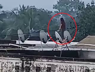 Valsad : યુવતી ટેરેસ પરથી કૂદીને આપઘાત કરે તે પહેલા જ પિતાએ બચાવી લીધી, શું છે કારણ? વીડિયો વાયરલ