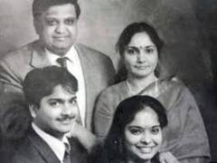 Singer SP balasubramaniyam: எஸ்.பி.பி. முதலாம் ஆண்டு நினைவஞ்சலி - சிறப்பு புகைப்படத் தொகுப்பு