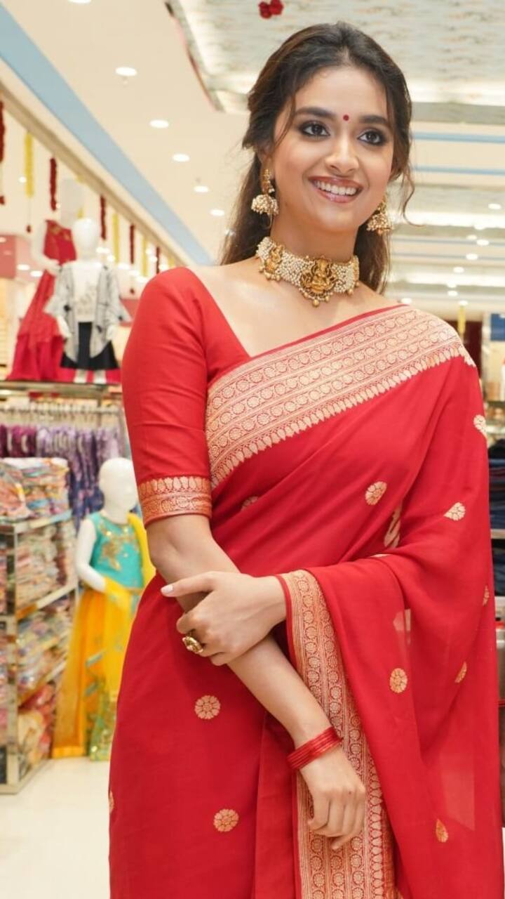 அழகே தாவணி பூவே தேனை எடுதுக்கலாமா