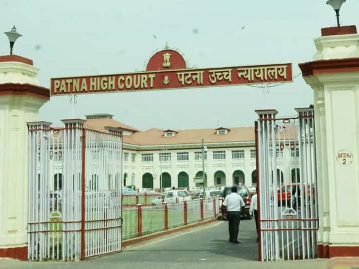 अनोखी शर्त पर बेल देने वाले झंझारपुर के ADJ अविनाश कुमार न्यायिक कार्य पर रोक, हाई कोर्ट का आदेश High Court order ban on judicial work of Jhanjharpur ADJ Avinash Kumar, who gave bail on unique condition ann अनोखी शर्त पर बेल देने वाले झंझारपुर के ADJ अविनाश कुमार न्यायिक कार्य पर रोक, हाई कोर्ट का आदेश