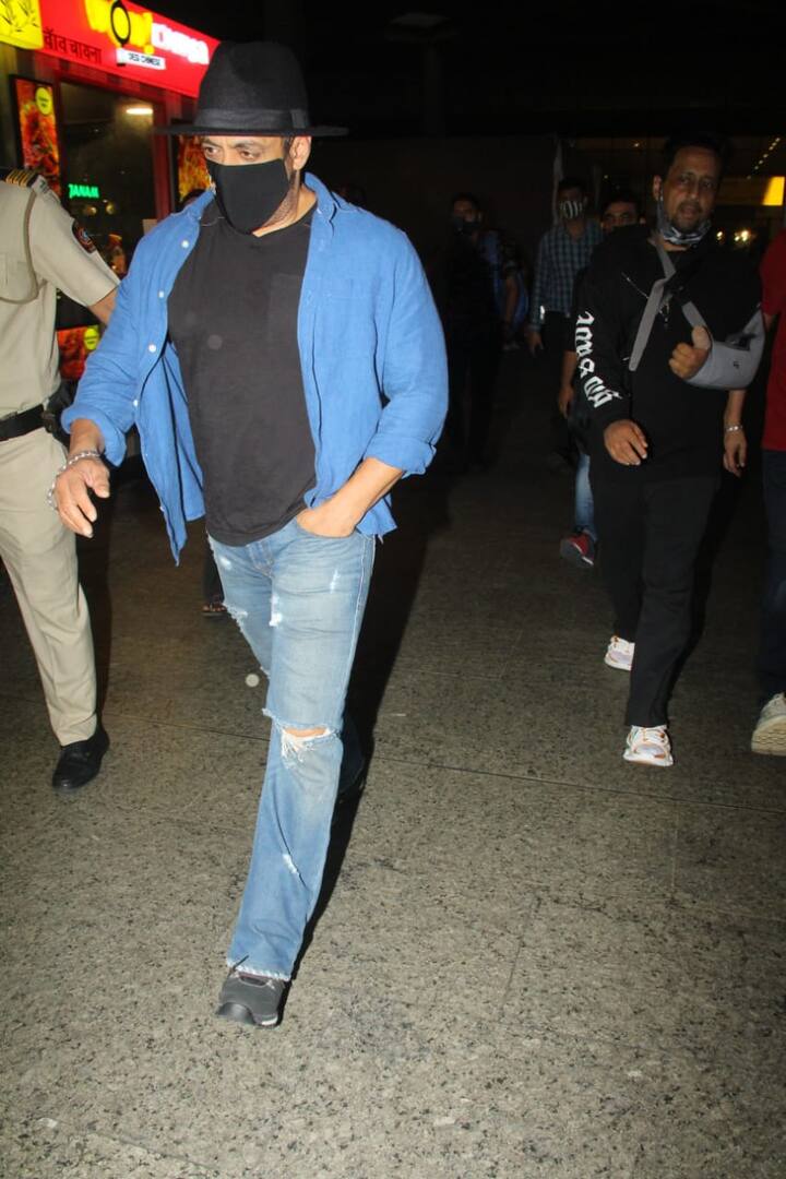 टाइगर 3 में कैटरीना कैफ और सलमान खान एक बार फिर धूम मचाएंगे. इसस पहले एक था टाइगर, टाइगर जिंदा है दोनों ही फिल्में जबरदस्त हिट रही थीं.