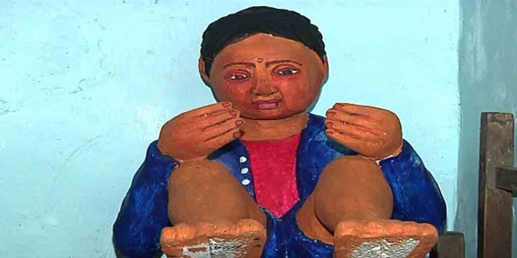 Durga puja 2021 Chaltabagan Sarbojonin took initiative to share the joy of Durga puja with street children Durga puja 2021: ‘ইচ্ছেপূরণ,’ পথশিশুদের সঙ্গে পুজোর আনন্দ ভাগ করার উদ্যোগ চালতাবাগান সর্বজনীনের