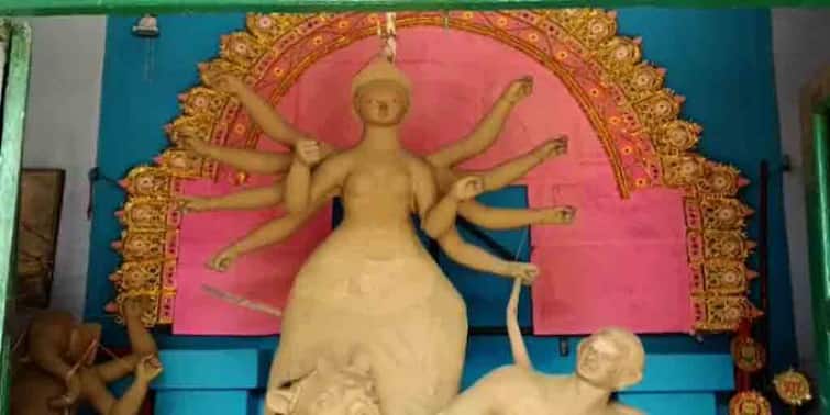 Durga Puja 2021 Get to know the history of Purulia Arrahs Mishra Familys Puja Durga Puja 2021 : কন্যাসন্তান চেয়ে শুরু পুরুলিয়ার আড়রার মিশ্র পরিবারের দুর্গাপুজো
