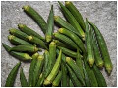 आंख की रोशनी बढ़ाने के लिए भी फायदेमंद है भिंडी, डाइट में इस तरह करें शामिल