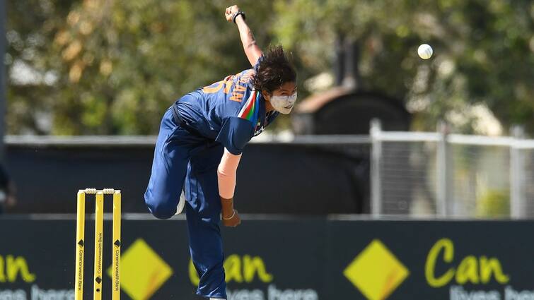 Jhulan Goswami Breaches 600 Career Wickets Mark Jhulan Goswami Record: মুকুটে নতুন ফলক, আন্তর্জাতিক ক্রিকেটে আরও একটি মাইলস্টোন ছুঁলেন ঝুলন