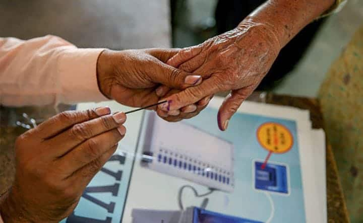 TN Local Body Polls First Phase Voting started TN Local Body Election: முதற்கட்ட ஊரக உள்ளாட்சித் தேர்தல் - வாக்குப்பதிவு தொடங்கியது