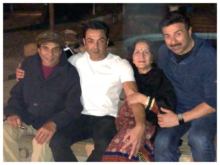 Dharmendra की दोनों बेटी है अपने फील्ड में कामयाब, जानिए Sunny Deol की बहनों ने किससे की शादी