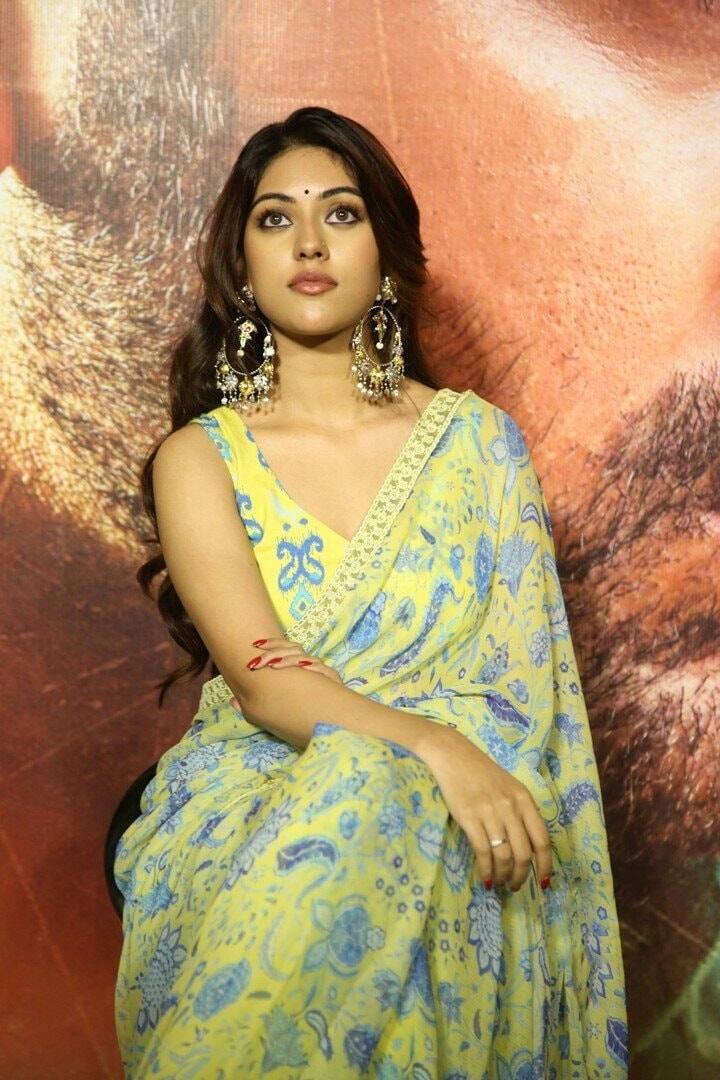 தா சதா சந்தோஷமாகுறேன் மனோகரா உன் வாசத்தால் உன்னால நானும் நூறாகுறேன்