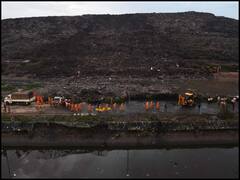 Ghazipur Landfill Site: गाज़ीपुर का कूड़े का पहाड़ बना EDMC की कमाई का साधन, AAP ने कहा 'शर्म की बात'