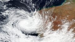 Cyclone In Bengal: বাংলায় তেমন প্রভাব পড়বে না 'গুলাব'-এর, নিম্নচাপের প্রভাবে ভারী বৃষ্টির পূর্বাভাস | Bangla News