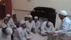 UP Religion Conversion: सीनियर IAS अधिकारी के धर्मांतरण का पाठ पढ़ाने वाला वीडियो वायरल