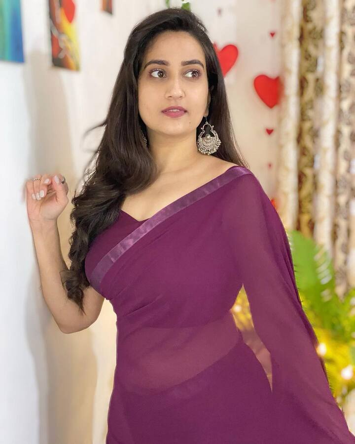 యాంకర్ మంజుష.. అందాలతో ఎక్కిస్తుంది నిషా! - Image Credit: Manjusha/Facebook