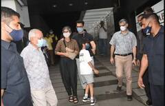 ਤਲਾਕ ਤੋਂ ਬਾਅਦ ਆਮਿਰ ਖਾਨ ਤੇ ਕਿਰਨ ਰਾਓ ਬੇਟੇ ਆਜ਼ਾਦ ਨਾਲ ਲੰਚ ਡੇਟ 'ਤੇ ਦਿਖੇ ਬੇਹੱਦ ਖੁਸ਼, ਦੇਖੋ ਤਸਵੀਰਾਂ