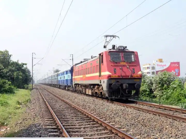 Tamil Nadu, Kerala MPs Oppose Appointment Of Southern Railways Staff From Gorakhpur Tamil Nadu, Kerala MPs Oppose Appointment Of Southern Railways Staff From Gorakhpur