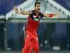 லட்சுமிபதி பாலாஜி முதல் ஹர்ஷல் படேல் வரை : IPL-இல் ஹாட்ரிக் விக்கெட்டுகள் எடுத்தவர்கள் யார்? யார்?