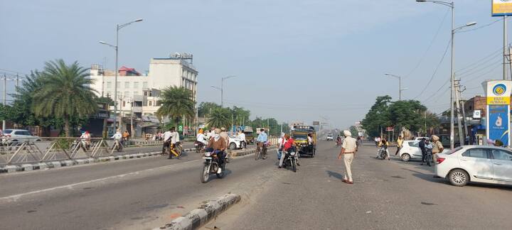 ਦੂਜੇ ਪਾਸੇ ਕਿਸਾਨ ਜਥੇਬੰਦੀਆਂ ਵੀ ਅੜੀਆਂ ਬੈਠੀਆਂ ਹਨ ਕਿ ਉਹ ਤਿੰਨੇ ਖੇਤੀ ਕਾਨੂੰਨ ਰੱਦ ਕਰਵਾ ਕੇ ਹੀ ਸਾਹ ਲੈਣਗੀਆਂ।
