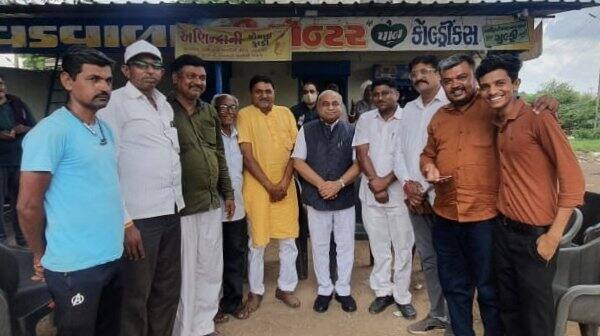 નીતિન પટેલે ટ્વીટ કરેલી તસવીર.