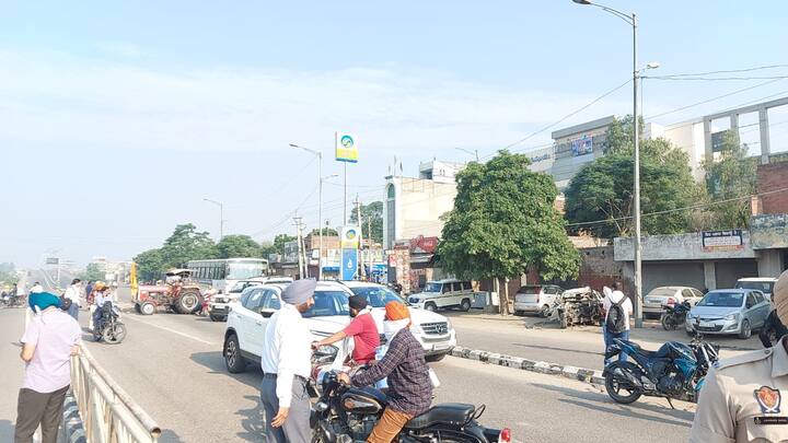 ਇਸੇ ਸਬੰਧੀ ਸੰਯੁਕਤ ਕਿਸਾਨ ਮੋਰਚੇ ਵੱਲੋਂ 27 ਸਤੰਬਰ ਨੂੰ ਇੱਕ ਫਿਰ ਤੋਂ ਭਾਰਤ ਬੰਦ ਦਾ ਐਲਾਨ ਕੀਤਾ ਗਿਆ। ਇਸ ਸਬੰਧੀ ਪੰਜਾਬ ਸਣੇ ਹਰਿਆਣਾ 'ਚ ਵੀ ਕਿਸਾਨਾਂ ਵੱਲੋਂ ਨੈਸ਼ਨਲ ਹਾਈਵੇ ਜਾਮ ਕਰਕੇ ਸਰਕਾਰ ਖਿਲ਼ਾਫ ਪ੍ਰਦਰਸ਼ਨ ਤੇ ਜੰਮ ਕੇ ਨਾਅਰੇਬਾਜ਼ੀ ਕੀਤੀ ਜਾ ਰਹੀ ਹੈ।