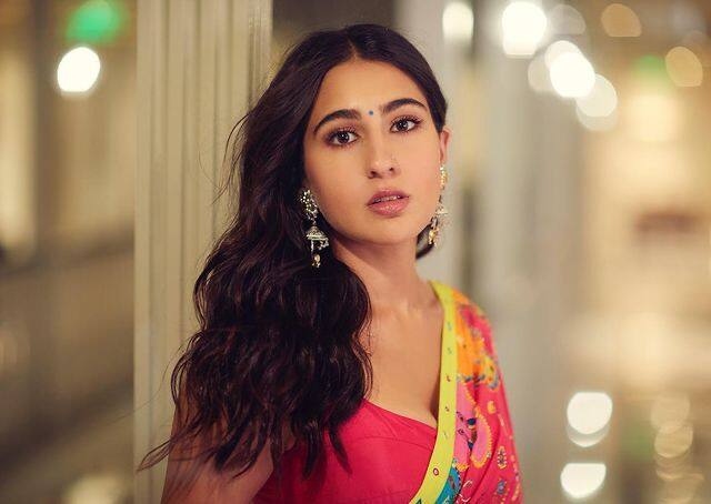 This gesture of the ‘Love Aaj Kal’ actress left the citizens mighty impressed. A netizen commented, ‘Really proud of this girl. Wearing a saree in a global event shows that how she respects the Indian culture. A true example of a bhartiya nari’. (Image courtesy - @saraalikhan95/Instagram)