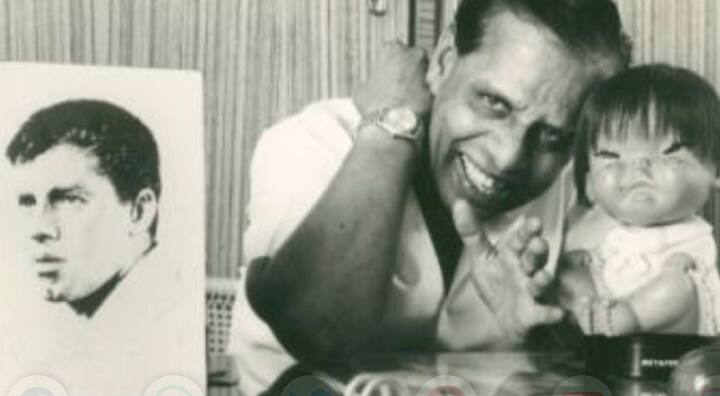 இயக்குநர் ஸ்ரீதரின் நெஞ்சம் மறப்பதில்லை (1963) படத்தில் மனோரமா வீட்டுக்குள் புகுந்து அவரை காதலிக்க முற்படும்போது மனோரமாவின் அண்ணனாக வரும் ஜெமினி பாலகிருஷ்ணனிடம் நாகேஷ், உடல் மொழியோடு பேசும் வசன வித்தை, அதுவரை தமிழ்த் திரையுலகம் காணாத ஒன்று.