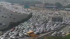 Bharat Bandh: किसानों के आंदोलन से Delhi-NCR का जाम से बुरा हाल, देखें तस्वीरें | Hindi News