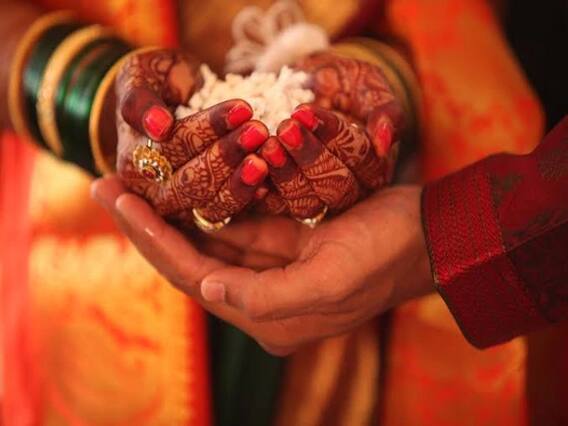 Bihar News: प्रेमी ने की बेवफाई तो मैरिज सर्टिफिकेट लेकर ओडिशा से बांका पहुंच गई प्रेमिका, जानें पूरा मामला Bihar News: प्रेमी ने की बेवफाई तो मैरिज सर्टिफिकेट लेकर ओडिशा से बांका पहुंच गई प्रेमिका, जानें पूरा मामला