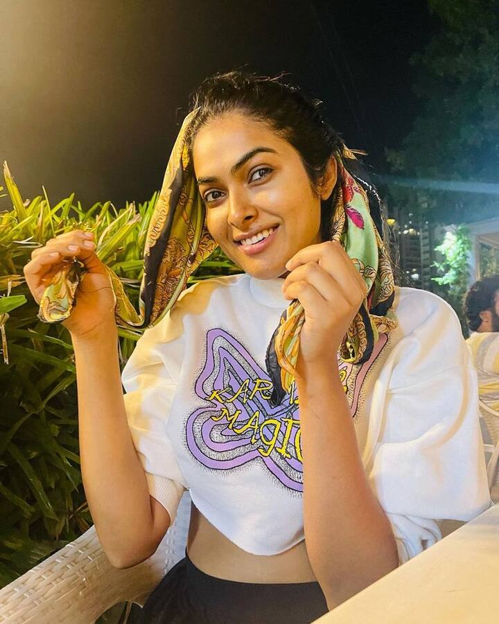 (Photo Courtesy : Instagram) గేమ్ లో పెద్దగా తన మార్క్ ను క్రియేట్ చేయలేకపోయినా.. తన అందంతో మంచి క్రేజ్ దక్కించుకుంది.