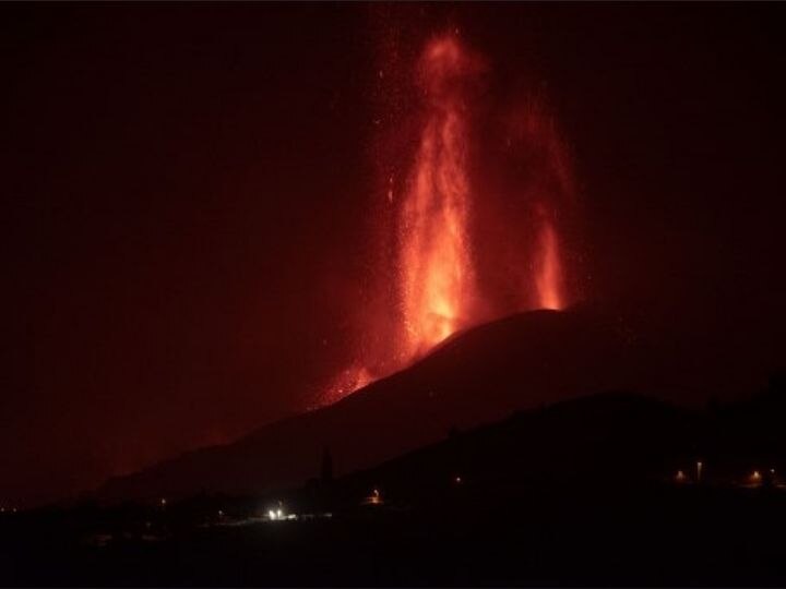La Palma Volcano Is Still Spewing Lava, Emitting Ash Clouds On Spain Island Week After Eruption | See Photos