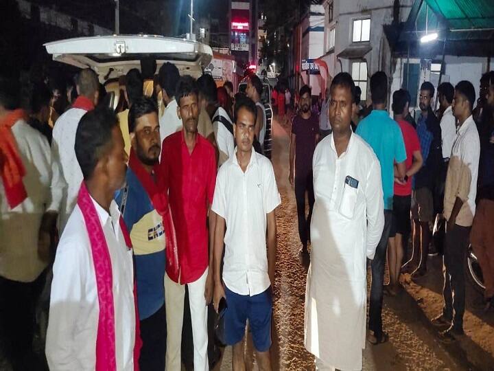 Bihar News: अनियंत्रित बस ने बाइक सवार दो दोस्तों को रौंदा, एक की मौत, दूसरा जख्मी