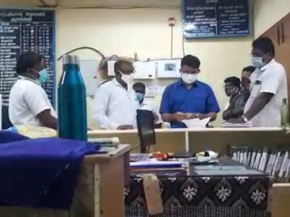 சேலம் அரசு அலுவலங்கங்களில் லஞ்ச ஒழிப்புத்துறை சோதனை - 62 ஆயிரம் ரொக்கம் பறிமுதல் சேலம் அரசு அலுவலங்கங்களில் லஞ்ச ஒழிப்புத்துறை சோதனை - 62 ஆயிரம் ரொக்கம் பறிமுதல்
