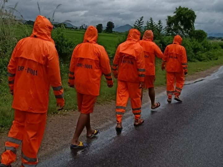 Gujarat Weather NDRF team was deployed in state after heavy rain forecast in Gujarat News Gujarat Weather: भारी बारिश की चेतावनी के बाद राज्य में एनडीआरएफ टीम को किया गया तैनात, इन जगहों पर हुई तैनाती