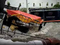 Watch: గులాబ్ ఎఫెక్ట్.. తెలంగాణ జలమయం.. శంషాబాద్‌ ఎయిర్‌పోర్టు రూట్ బంద్