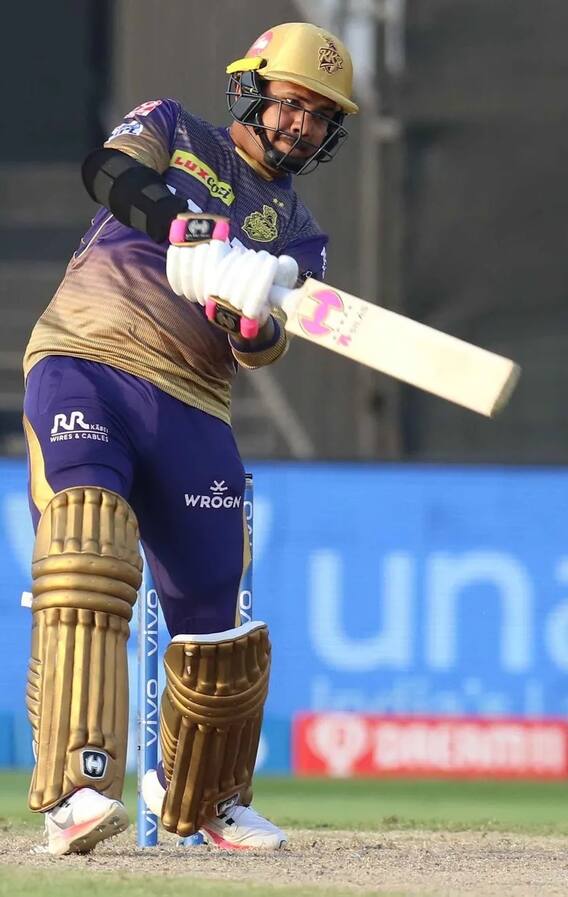 ఐపీఎల్‌లో హ్యాట్రిక్, సెంచరీ చేసిన ముగ్గురు ప్లేయర్స్ వీరే - ఒకే ఒక్క భారతీయుడు!