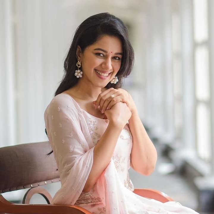 காற்றைப் போல வந்து கண்கள் மெல்லத் திறந்தேன்