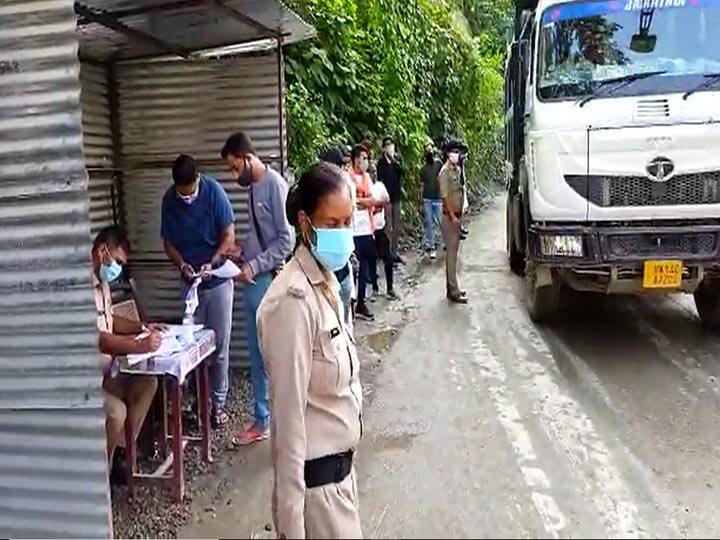 केदारनाथ धाम से बिना दर्शन किये लौट रहे हैं श्रद्धालु, सरकार का ये नियम बना बड़ी वजह