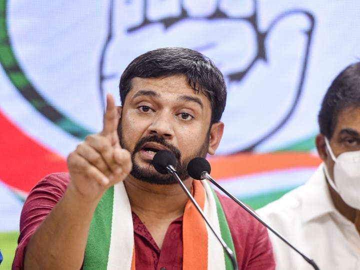 कन्हैया कुमार ने कहा कि करोड़ों नौजवानों को लगने लगा है कि कांग्रेस नहीं बचेगी, तो देश भी नहीं बचेगा और ऐसे में वह लोकतंत्र को मजबूत करने के लिए कांग्रेस में शामिल हुए हैं. साथ ही उन्होंने कहा कि देश में वैचारिक संघर्ष को कांग्रेस ही नेतृत्व ही दे सकती है.